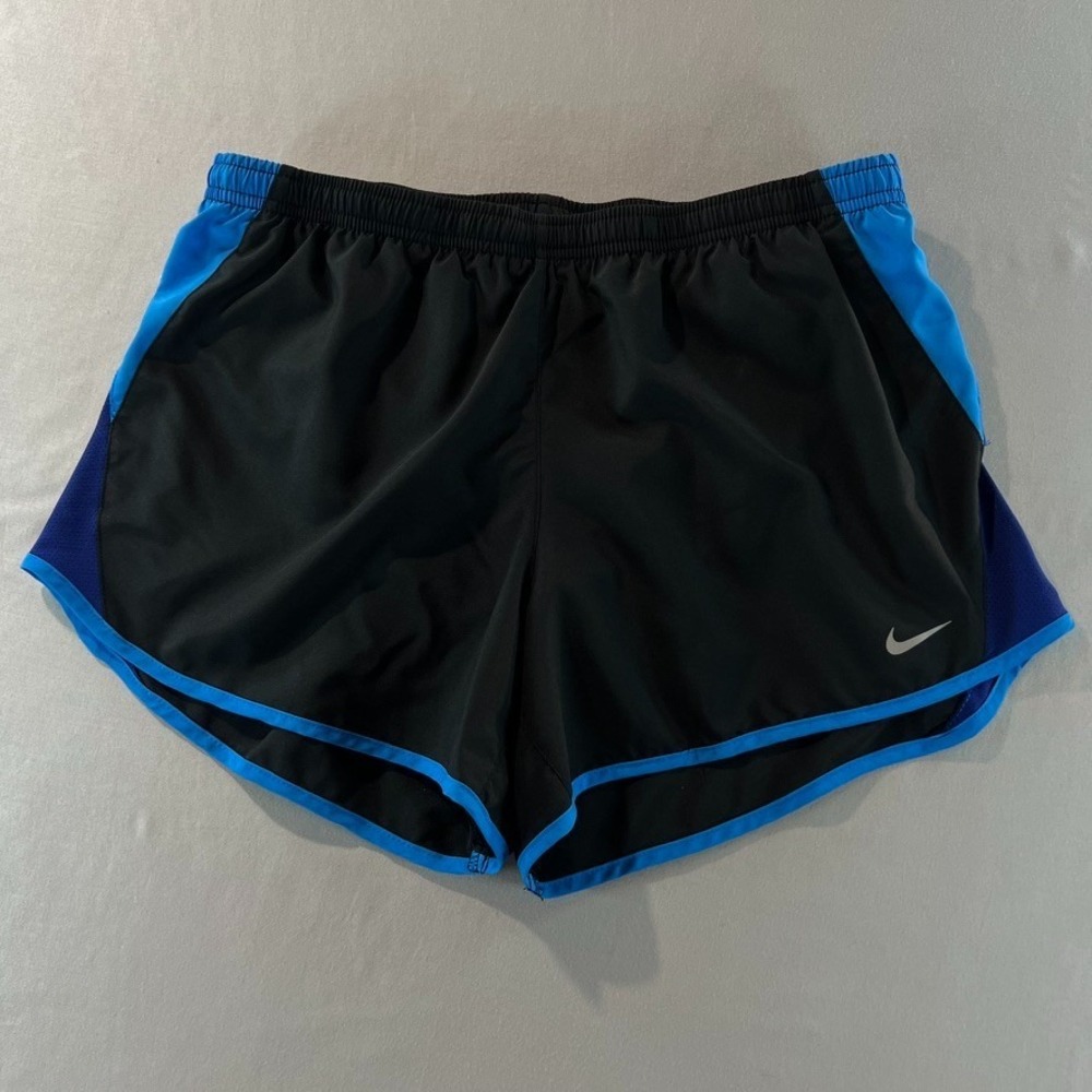 Nike Dri-Fit Black Running‎ Shorts Women's Size M Split Hem Lined